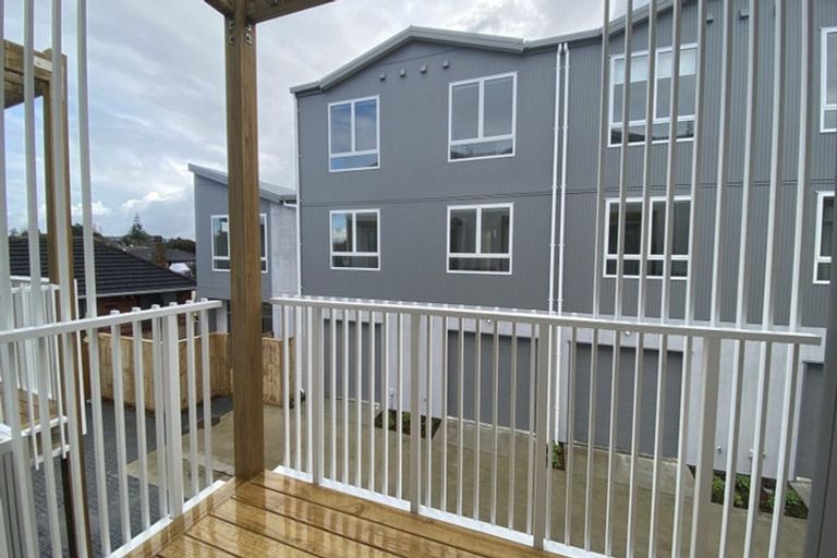 Photo of property in 6/2 Moor Avenue, Te Atatu Peninsula, Auckland, 0610
