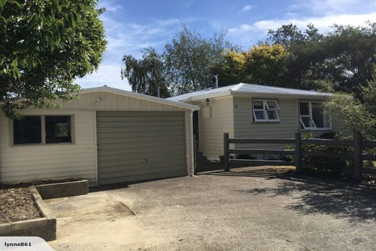 Photo of property in 18 Longfellow Street, Trentham, Upper Hutt, 5018