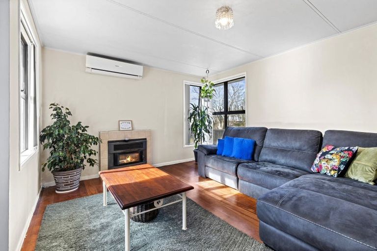 Photo of property in 43 Margaret Road, Papatoetoe, Auckland, 2025
