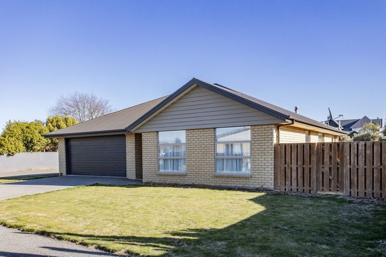 Photo of property in 1/23 Morris Road, Amberley, 7410