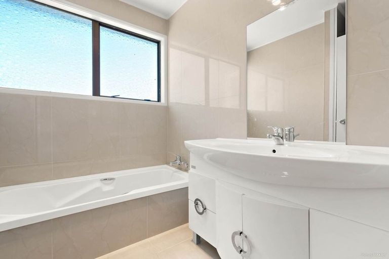 Photo of property in 229 Weymouth Road, Manurewa, Auckland, 2102