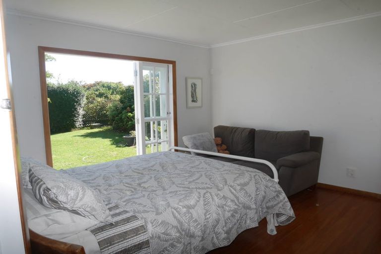 Photo of property in 71 Ocean Road, Paraparaumu Beach, Paraparaumu, 5032