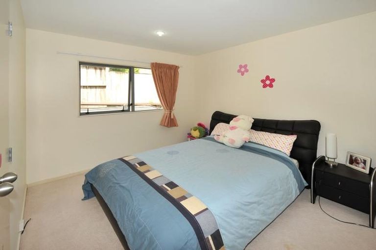 Photo of property in 17e Balmain Road, Birkenhead, Auckland, 0626