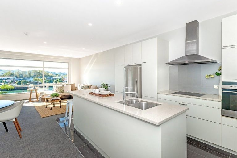 Photo of property in Marina View Apartments, 305/4 Reads Quay, Gisborne, 4010