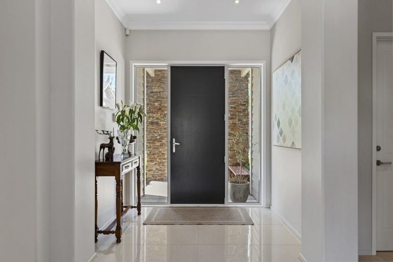 Photo of property in 7 Westall Lane, Avonhead, Christchurch, 8042