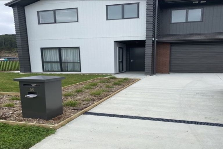 Photo of property in 8 Pattullo Crescent, Wallaceville, Upper Hutt, 5018