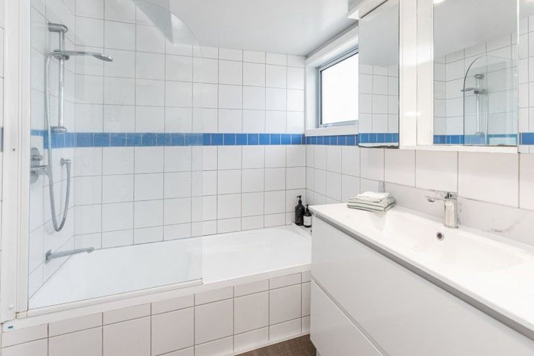 Photo of property in 1/35 Wiggins Street, Sumner, Christchurch, 8081