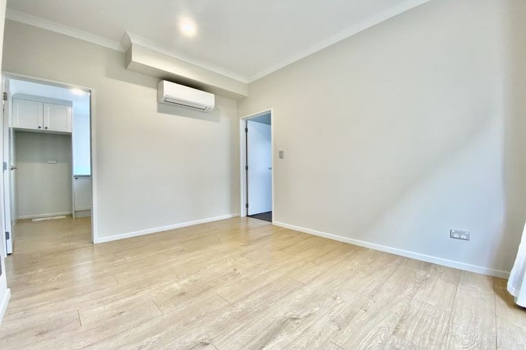 Photo of property in 28 Drumbuoy Drive, Flat Bush, Auckland, 2019