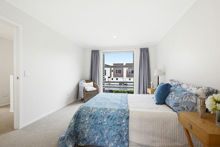 Photo of property in 13 Karearea Avenue, Kenepuru, Porirua, 5022