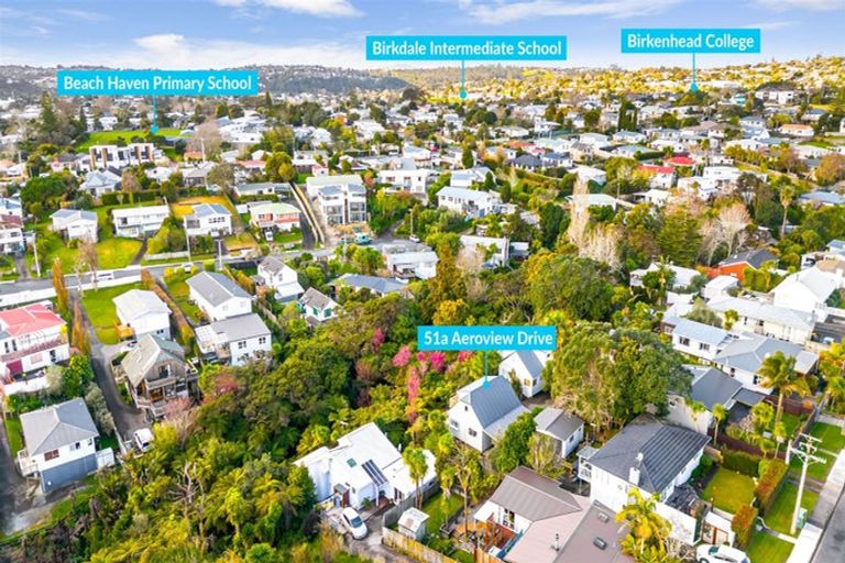 Photo of property in 1/51 Aeroview Drive, Beach Haven, Auckland, 0626