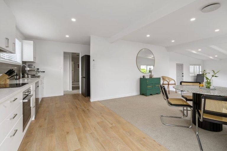 Photo of property in 57 Terra Nova Street, Glen Eden, Auckland, 0602