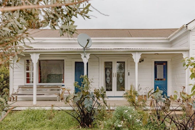 Photo of property in 60 Waverley Street, Karamea, 7893