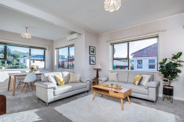 Photo of property in 8 Bould Street, Johnsonville, Wellington, 6037