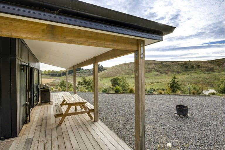 Photo of property in 76 Te Kapua Rise, Puketapu, Napier, 4182
