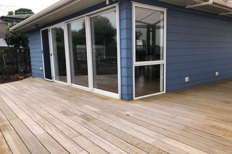 Photo of property in 17 Tree View Avenue, Glenfield, Auckland, 0629