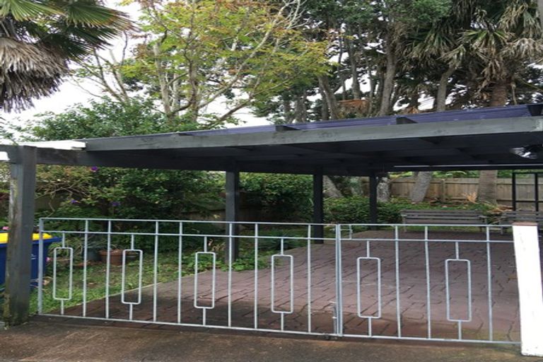 Photo of property in 1/25 Inverness Road, Browns Bay, Auckland, 0630