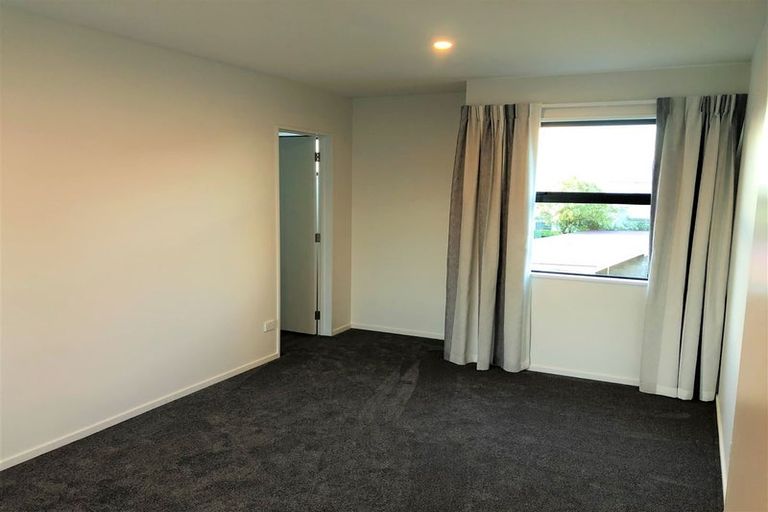 Photo of property in 49 Olliviers Road, Phillipstown, Christchurch, 8011