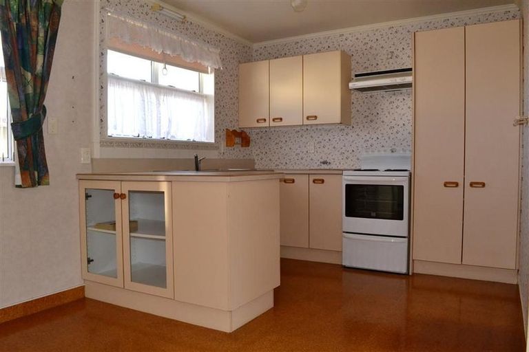 Photo of property in 584a Queen Street East, Levin, 5510