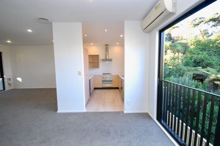 Photo of property in 13/69 Target Road, Totara Vale, Auckland, 0629