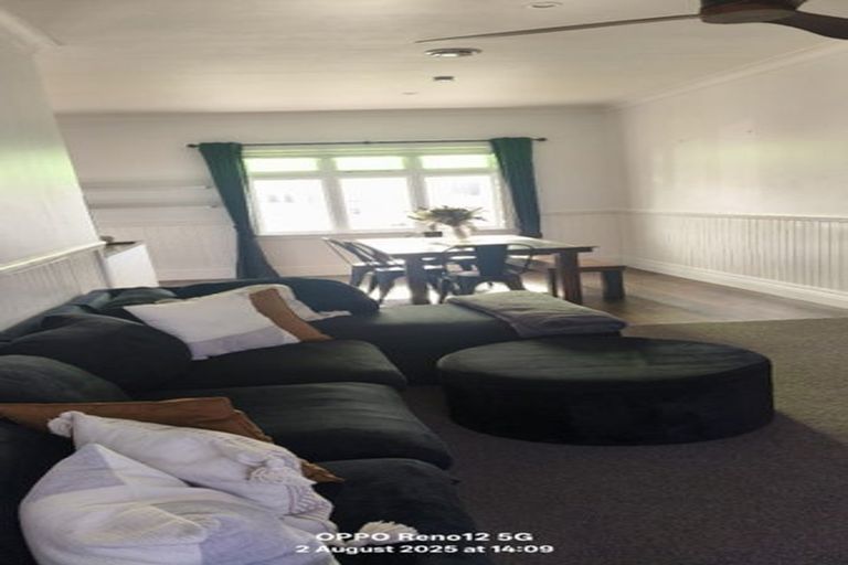 Photo of property in 91 Queen Street, Waitara, 4320