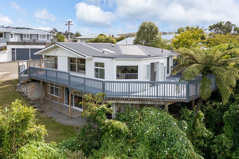 Photo of property in 36 Lynda Avenue, Paparangi, Wellington, 6037