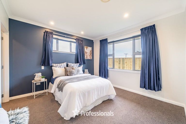 Photo of property in 3-9 Seddon Street, Waikanae, 5036