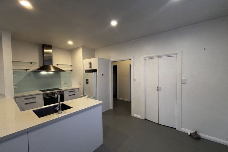 Photo of property in 8 Bell Street, Welbourn, New Plymouth, 4310