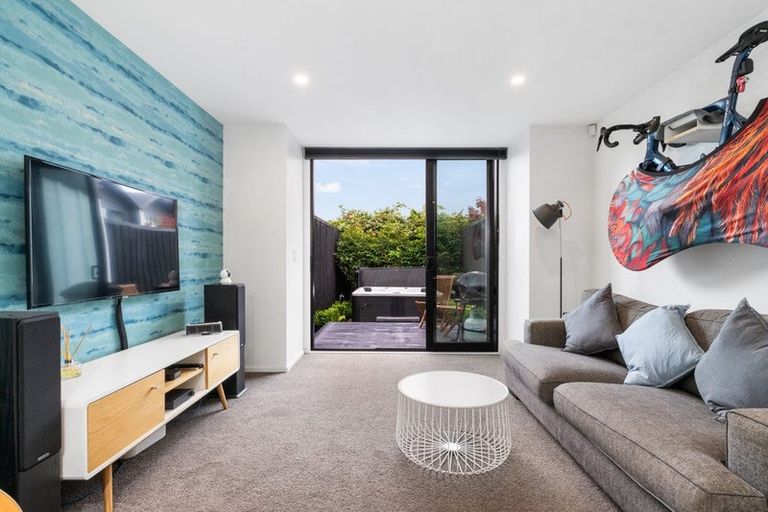 Photo of property in 1036h Colombo Street, St Albans, Christchurch, 8014