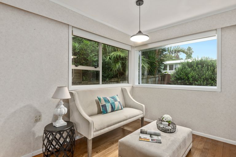 Photo of property in 10 Carole Crescent, Pakuranga, Auckland, 2010