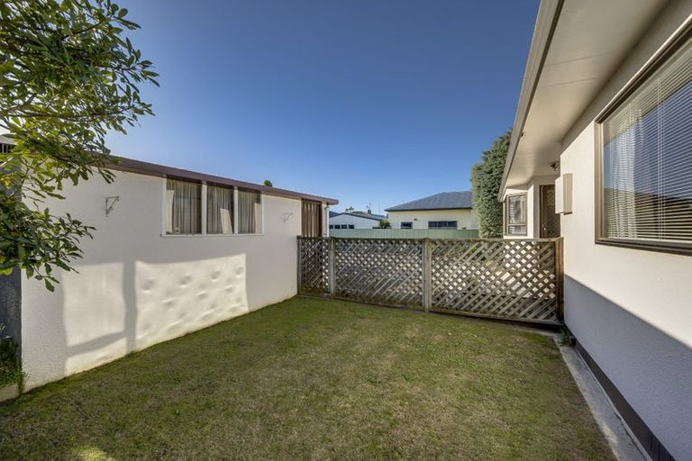 Photo of property in 2/290 Kennedy Road, Onekawa, Napier, 4110