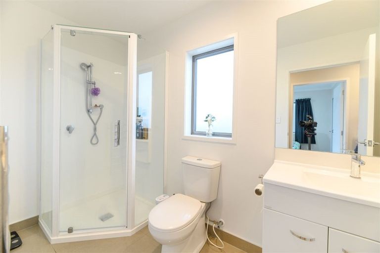 Photo of property in 1 Honour Road, Papakura, 2110