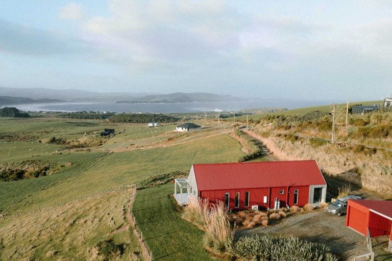 Photo of property in 120 Mair Road, Curio Bay, Tokanui, 9884
