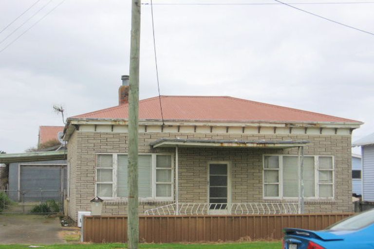 Photo of property in 15 Cook Street, Foxton, 4814