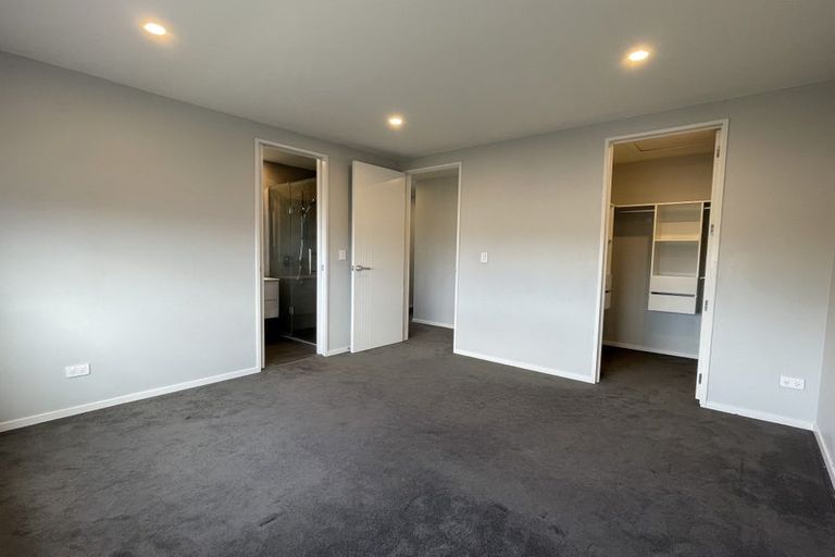 Photo of property in 1 Hanga Place, Papatoetoe, 2024