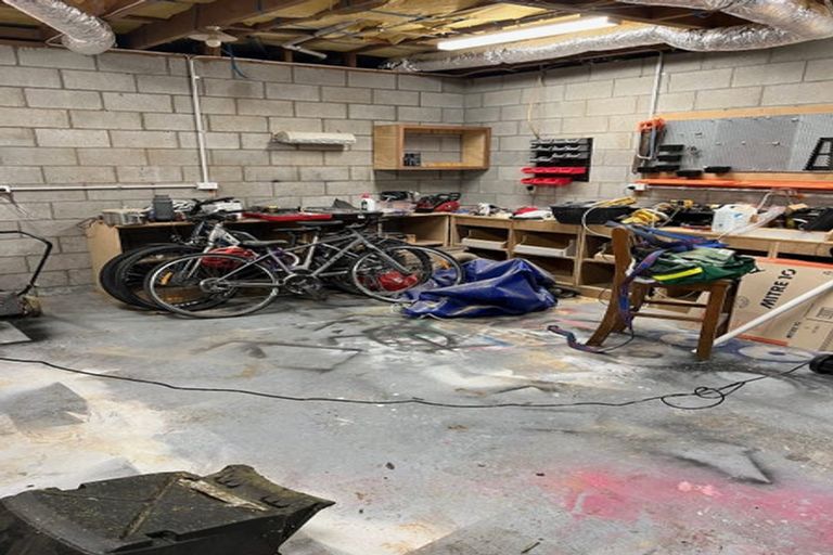 Photo of property in 3 Dillon Place, Hamilton East, Hamilton, 3216