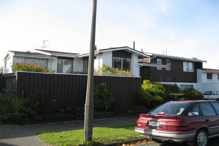 Photo of property in 1/15 Dovedale Avenue, Ilam, Christchurch, 8041