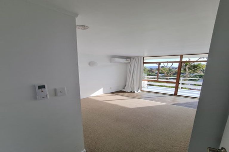 Photo of property in 17f6 Wrights Hill Road, Karori, Wellington, 6012