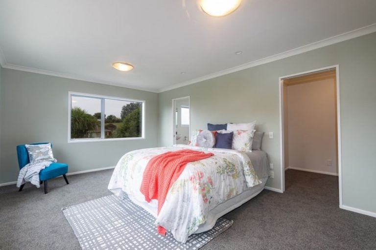 Photo of property in 143 Weggery Drive, Waikanae Beach, Waikanae, 5036