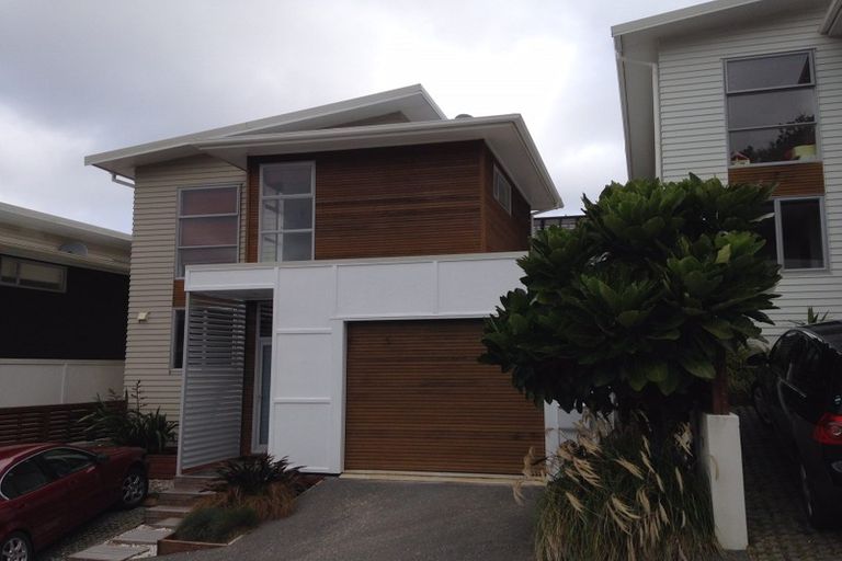 Photo of property in 3 Tiketike Way, Brooklyn, Wellington, 6021