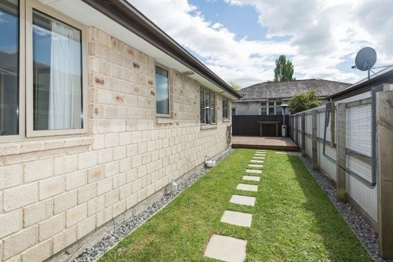 Photo of property in 65 Cleveland Street, Edgeware, Christchurch, 8013