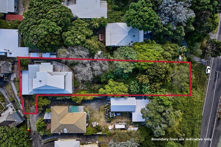 Photo of property in 21 Wellington Road, Paekakariki, 5034