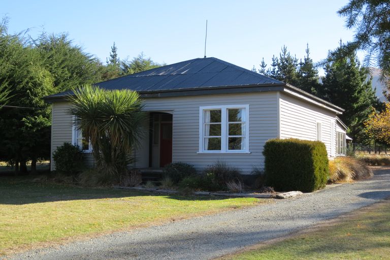 Photo of property in 2074 Fairlie-tekapo Road, Burkes Pass, Fairlie, 7987