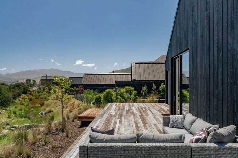 Photo of property in 11 Mckenzies Shute, Jacks Point, Queenstown, 9371