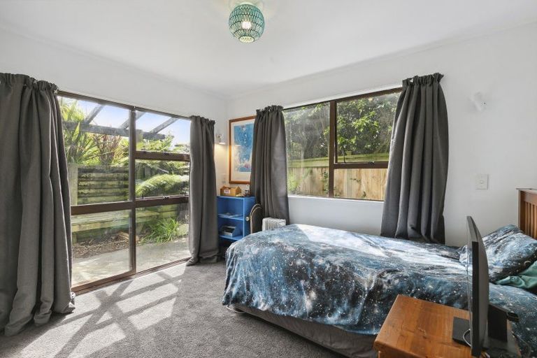 Photo of property in 21 Admiralty Street, Crofton Downs, Wellington, 6035