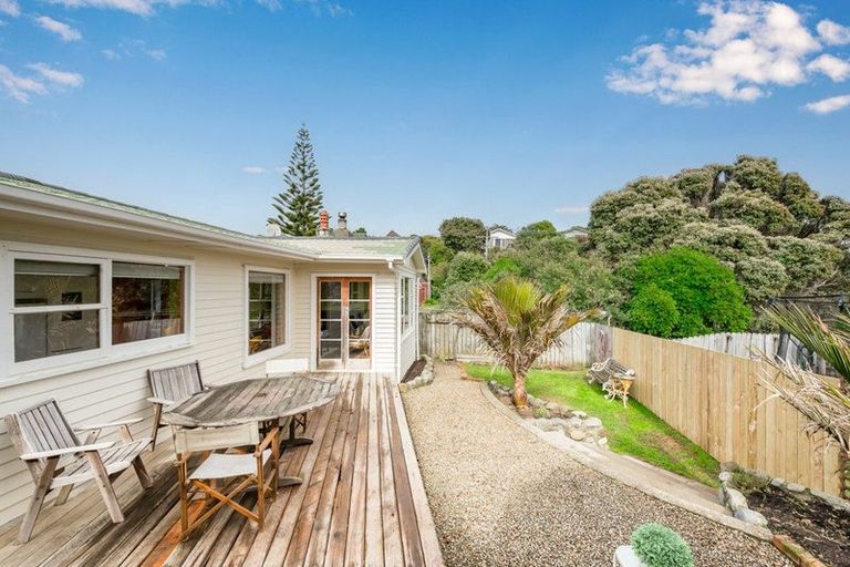 Photo of property in 1a Whareroa Road, Raumati South, Paraparaumu, 5032