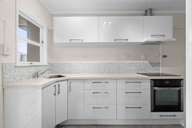 Photo of property in 38a Taradale Road, Marewa, Napier, 4110