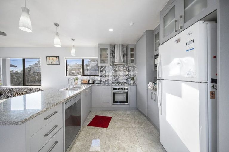 Photo of property in 2/86 Alfriston Road, Manurewa East, Auckland, 2102