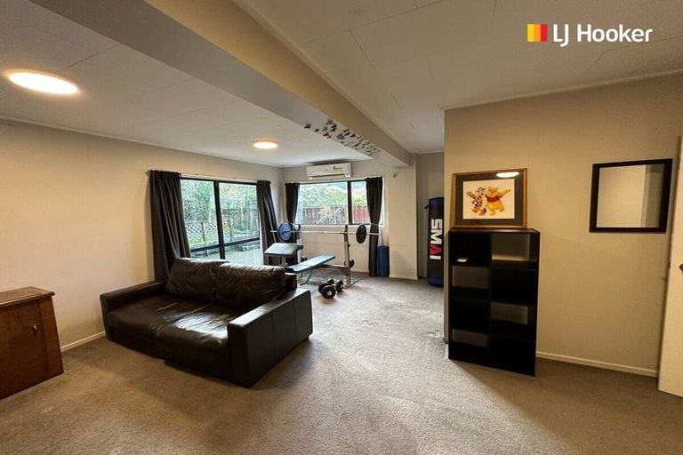 Photo of property in 106 Glenross Street, Glenross, Dunedin, 9011