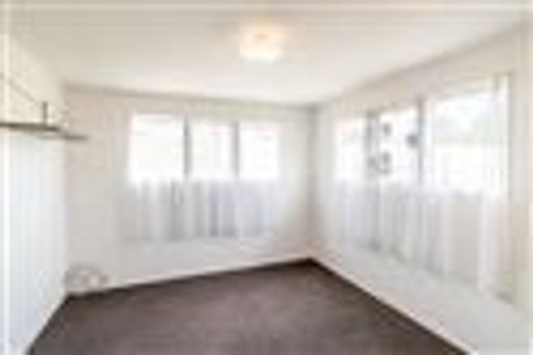 Photo of property in 73 Calthorp Close, Favona, Auckland, 2024