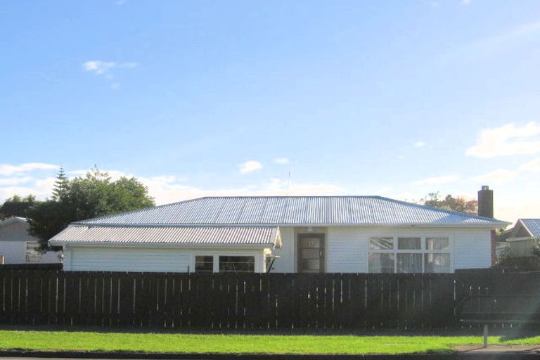 Photo of property in 1/76 Coronation Road, Papatoetoe, Auckland, 2025